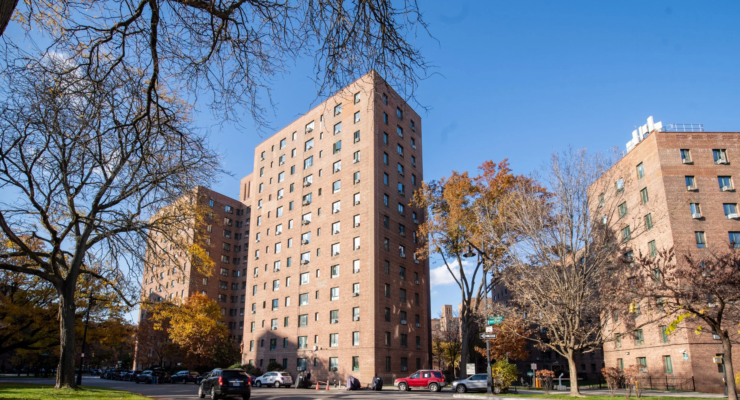Edificio di Parkchester nel Bronx dotato di sistema di videocitofonia IP Comelit con gestione via App