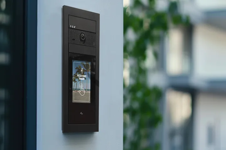 anteprima articolo blog citofono posto esterno l'evoluzione e i benefici di Ultra per utenti e istallatori
